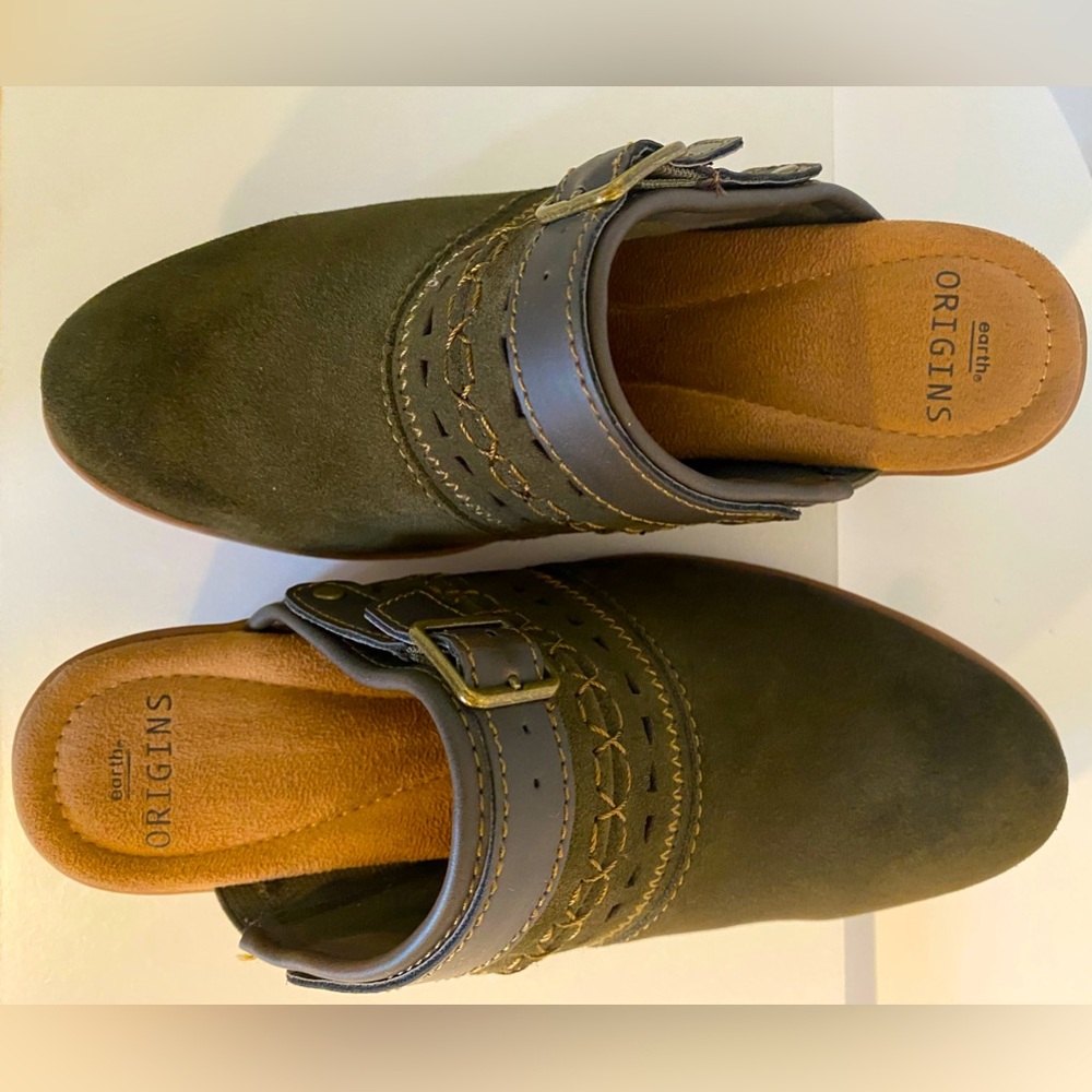 Earth Origins Cady Wide 7 Olive Green Leather Suede Slide On Clog Shoes